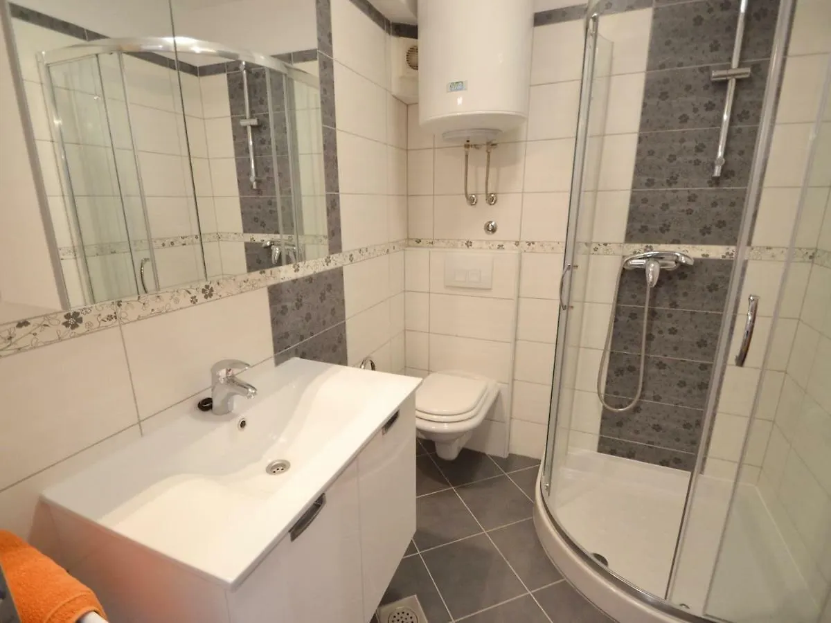 Apartment Kampor 2 Croatia
