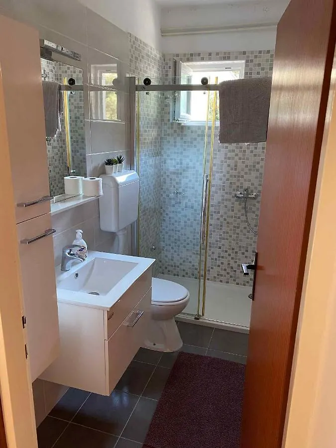 Apartment Kampor 2