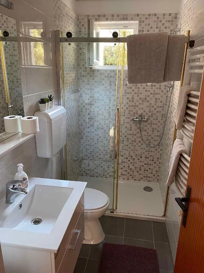 Apartment Kampor 2 0*,